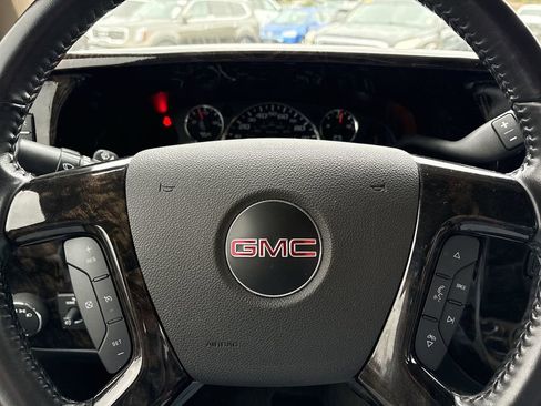 Used 2020 GMC Savana 2500 Extended w/ Enhanced Convenience Package image 14