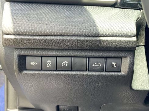 Used 2025 Toyota Camry SE w/ Convenience Package FWD image 24