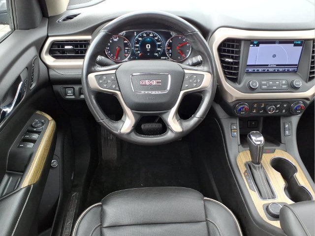 Used 2019 GMC Acadia Denali w/ Technology Package AWD/4WD image 5