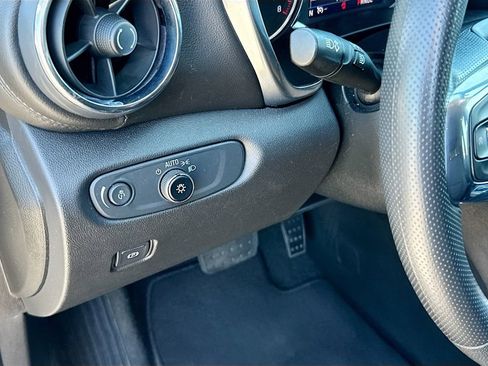 Used 2022 Chevrolet Blazer LT image 10