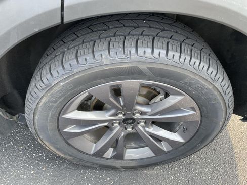 Used 2025 Ford Explorer Active w/ Active Comfort Package AWD/4WD image 10