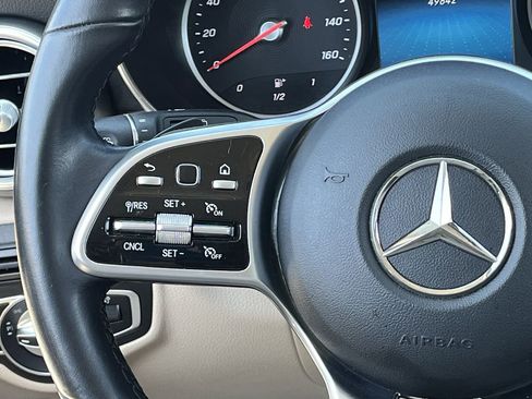 Used 2021 Mercedes-Benz GLC 300 image 12