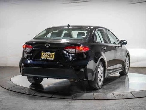 Certified 2023 Toyota Corolla LE image 5