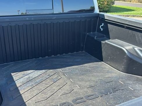 Used 2023 Toyota Tacoma SR5 AWD/4WD image 29