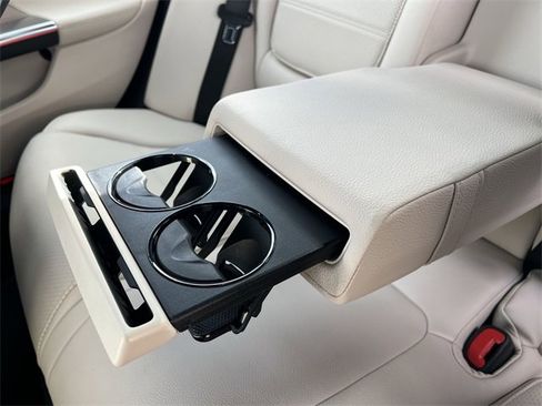 Used 2023 Mercedes-Benz C 300 Sedan image 30