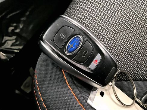 Used 2023 Subaru Crosstrek 2.0i Premium image 15