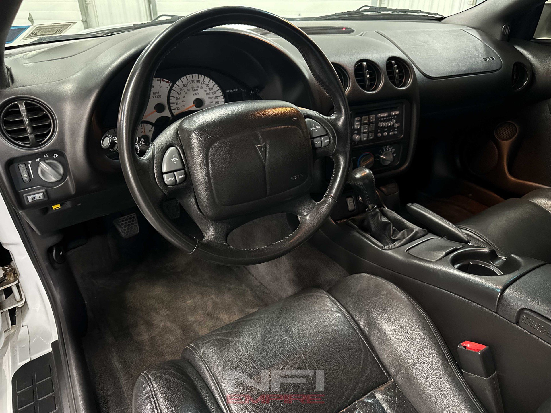 Used 2002 Pontiac Firebird Formula RWD image 23
