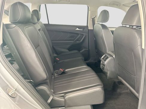 Used 2023 Volkswagen Tiguan SE FWD image 20