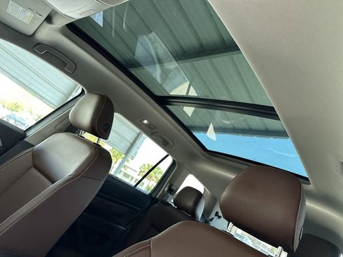 Used 2021 Volkswagen Atlas SE image 26