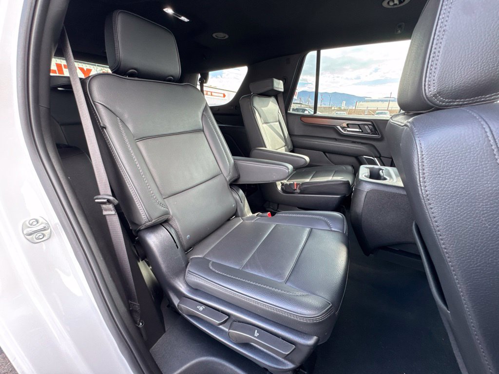 Used 2025 GMC Yukon Denali AWD/4WD image 22