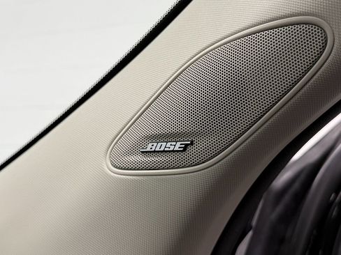 Used 2024 Honda Pilot Touring image 29