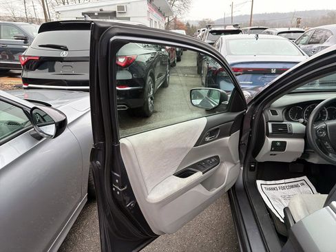 Used 2013 Honda Accord LX image 15