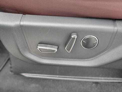 Certified 2024 Ford Expedition Limited image 20