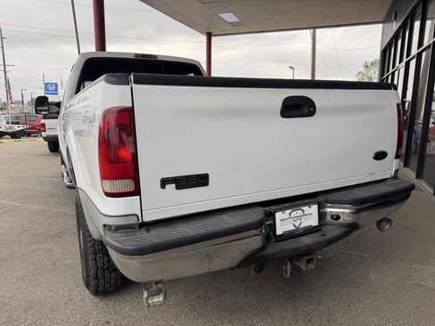 Used 2004 Ford F350 XLT image 4