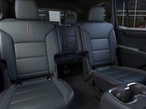 New 2026 GMC Acadia AT4 w/ Luxury Package AWD/4WD image 17