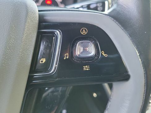 Used 2020 Lincoln Corsair Reserve image 8