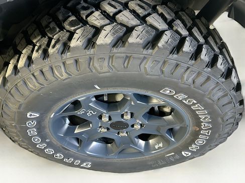 Used 2023 Jeep Wrangler Unlimited w/ Cold Weather Group AWD/4WD image 11