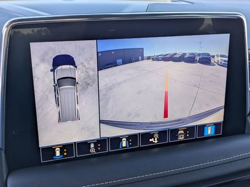 Used 2021 GMC Yukon SLT w/ SLT Premium Package image 21