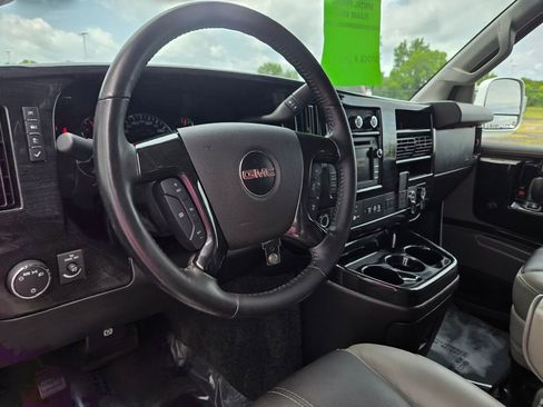 Used 2019 GMC Savana 2500 Explorer Limited SE w/ Enhanced Convenience Package image 15