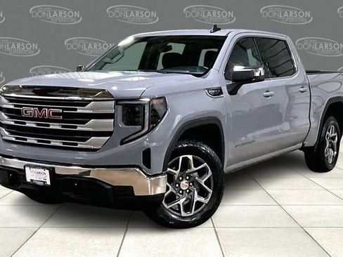 Certified 2024 GMC Sierra 1500 SLE w/ Preferred Package image 3