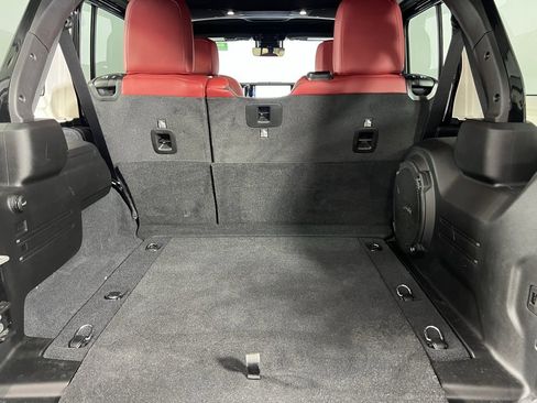 Used 2024 Jeep Wrangler Unlimited Rubicon 392 image 30