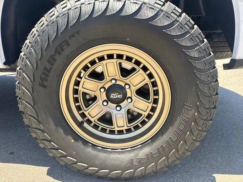 Used 2018 Ford F150 XL w/ Equipment Group 101A Mid AWD/4WD image 7