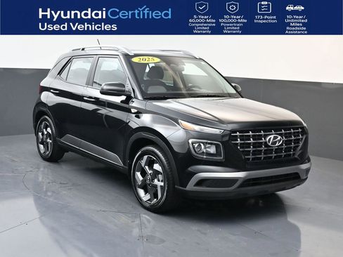 Certified 2025 Hyundai Venue SEL image 1
