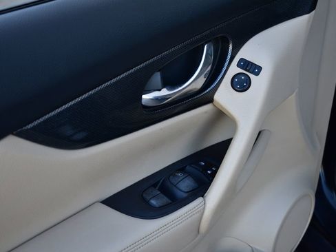 Used 2015 Nissan Rogue SL w/ SL Premium Package image 14