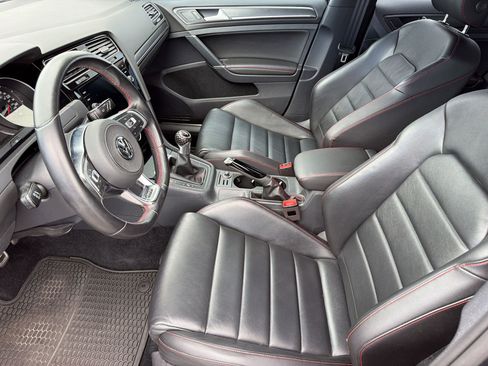 Used 2018 Volkswagen GTI SE w/ SE Leather Package FWD image 5
