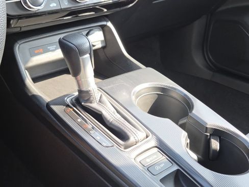Used 2024 Honda Civic LX image 32