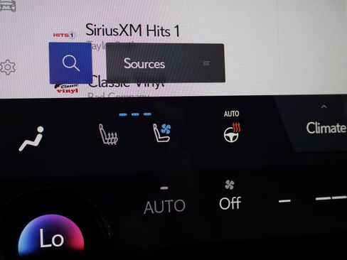 Used 2025 Lexus GX 550 w/ Accessory Package (2T) image 28