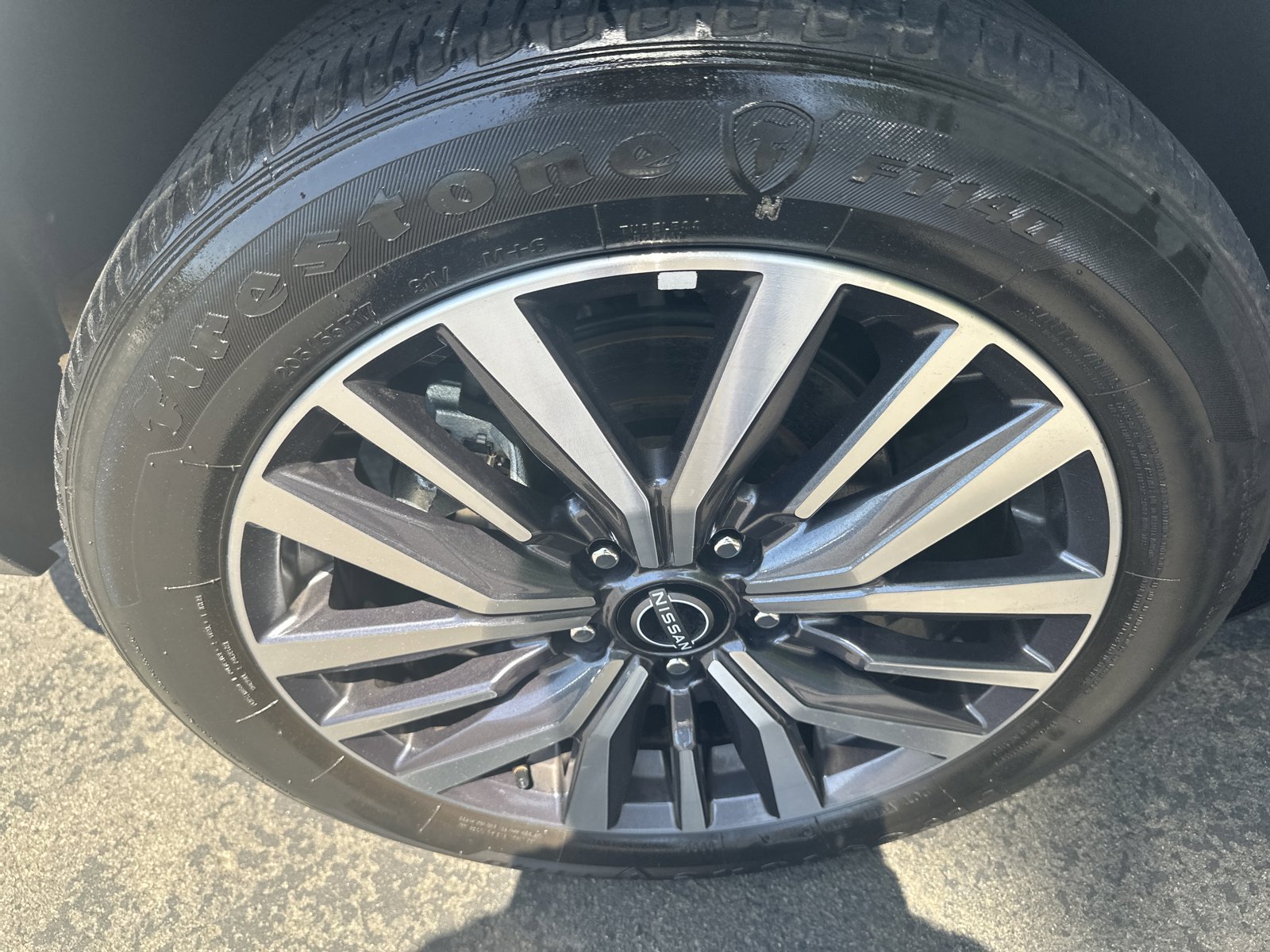 Used 2024 Nissan Kicks SR FWD image 28