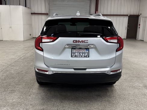 Used 2022 GMC Terrain SLT w/ Infotainment Package II image 18