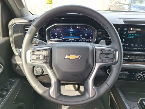 Used 2025 Chevrolet Silverado 1500 LT w/ Safety Package AWD/4WD image 10