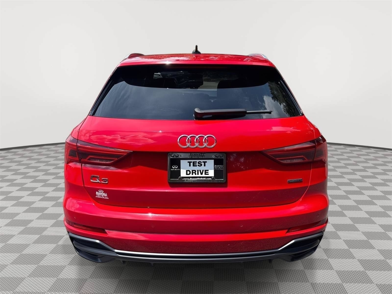 Used 2022 Audi Q3 2.0T Premium Plus w/ Premium Plus Package AWD/4WD image 7