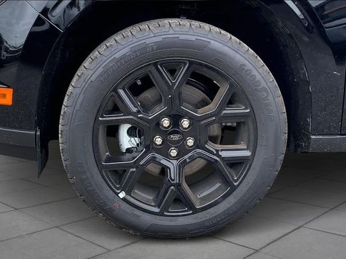 New 2025 Ford Maverick XLT w/ XLT Luxury Package image 12