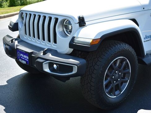 Used 2021 Jeep Gladiator Overland w/ Popular Equipment Package AWD/4WD image 11