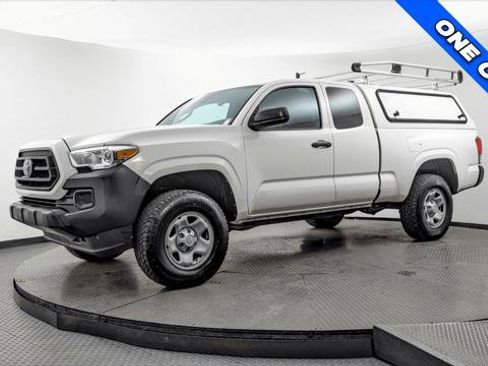 Used 2020 Toyota Tacoma SR image 2