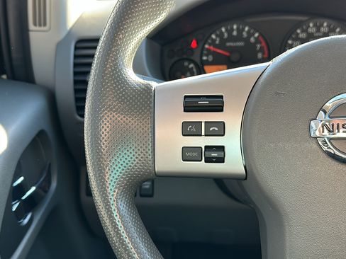 Certified 2019 Nissan Frontier SV image 15