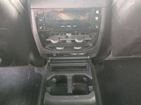 Used 2023 Jeep Grand Cherokee L Limited w/ Black Appearance Package image 31