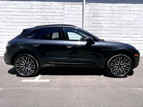 Certified 2026 Porsche Macan AWD/4WD image 6