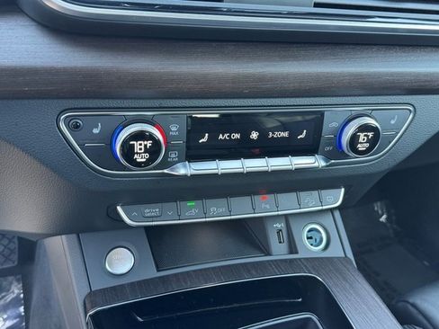 Certified 2024 Audi Q5 e Premium w/ Convenience Package image 28