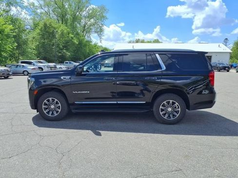Used 2022 GMC Yukon SLT w/ SLT Premium Package AWD/4WD image 6