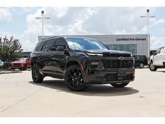 Used 2025 Chevrolet Traverse RS w/ LPO, Floor Liner Package FWD video 1