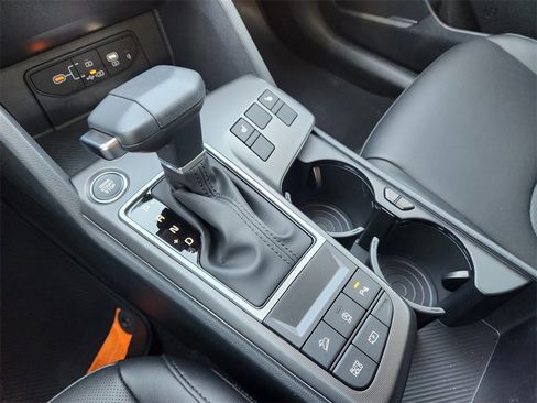 New 2026 Kia Sportage EX image 15
