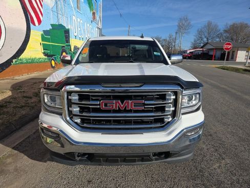 Used 2018 GMC Sierra 1500 SLT w/ SLT Premium Package image 9