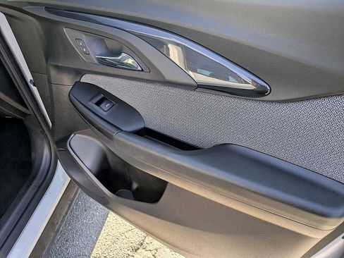 Used 2022 Chevrolet TrailBlazer LS image 33