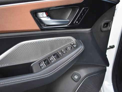 Used 2022 Acura MDX SH-AWD w/ Technology Package image 21