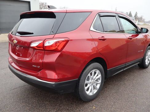 Used 2020 Chevrolet Equinox LT image 3