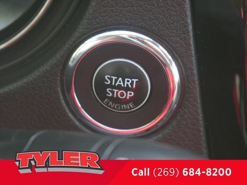 Used 2022 Nissan Rogue Sport SV AWD/4WD image 30
